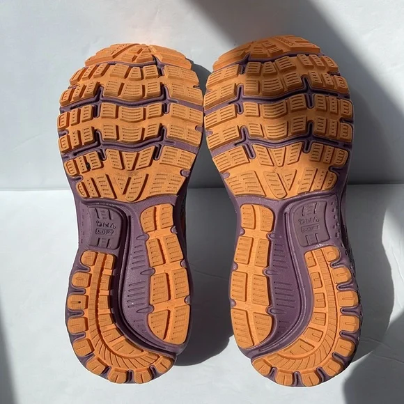 Brooks Women's Ghost 12 Purple Gray Plaid Sneakers 7 - Picture 7 of 11